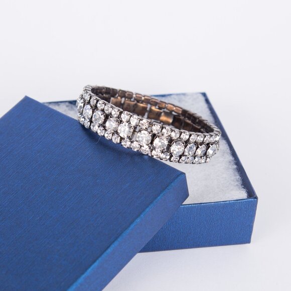 GORGEOUS VINTAGE RHINESTONE STRETCH BRACELET BANGLE - Picture 1 of 9